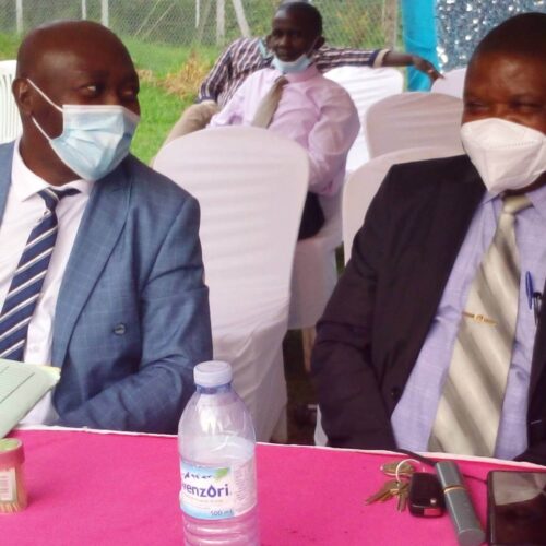 Drama as Rukungiri District outgoing CAO, RDC bitterly exchange words on handover