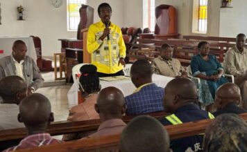 Minister Muhwezi rallies Rukungiri to overwhelmingly vote for NRM