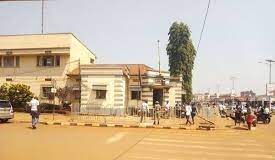 Another prison break! Seventeen suspects escaped from police cells